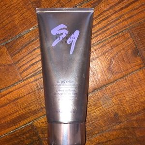 Monat Studio One Air Dry Cream